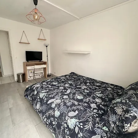 Shelter Apartman Choisy-le-Roi